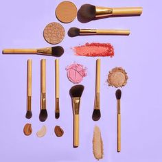 complexion powder brush Tarte Brushes, Tarte Concealer, Makeup Brushes Guide, Bronzer Brush, How To Apply Concealer, Best Gifts For Women, Tips For Teens, Natural Facial, Eye Makeup Brushes