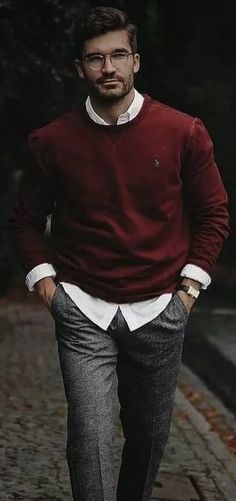 Mens Holiday Party Outfit, Mens Christmas Party Outfit, Sweater Outfits Men, Maroon Outfit, Party Outfit Men, Smart Casual Menswear, Chique Outfit, Casual Fashion Trends