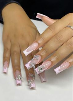 Baby Pink French Tip, Oval Nails Designs, Pink French Tip, Henna Nails, Baby Pink Nails, Makeup Nails Designs, Girly Acrylic Nails, Pink French, Unique Acrylic Nails