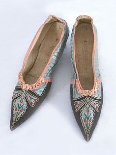 Elizabethan Shoes Heeless Shoes, Heeless Heels, Italian Heels, Half Boots, Embroidered Shoes