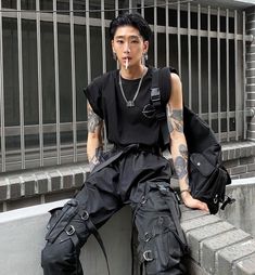 Genderfluid Outfits, Ftm Outfits, Masc Fashion, Gender Fluid Fashion, Alt Outfits, Wearing All Black