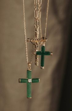 Show your faith with this gleaming mariner-chain necklace suspending a jade stone cross centered by a sparkling square-cut cubic zirconia. 20" length; 1"W x 1 1/4"L pendant Lobster clasp closure 18k-gold fill/24k-gold fill/jade/cubic zirconia Made in the USA of imported materials Vintage Italian Fashion, Masculine Jewelry, Dope Jewelry Accessories, Child Of Wild, Gold Cross Necklace, Dope Jewelry, Jewelry Fashion Trends, Stacked Jewelry, Jewelry Lookbook