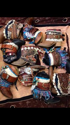 Women's Hipster Boho Boots Made to Order by AlwaysDreamBigCrafts Look Cowgirl, Boot Inspiration, Hippie Boots, Bota Country, Estilo Hippy