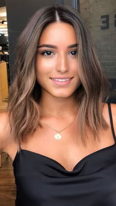 Fab Mood, The Lob, Mood Wedding, Brown Hair Inspo, Long Bob Haircuts, Lob Hairstyle, All Types Of Hair, Lob Haircut, Wedding Colours