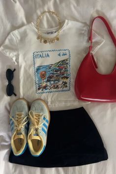 Princess Polly Outfits, Italia Shirt, Downtown Outfits, Casual Indian Fashion, Outfit Inspo Summer, Outfit Layout, Lazy Outfits, Cute Preppy Outfits, Adidas Outfit