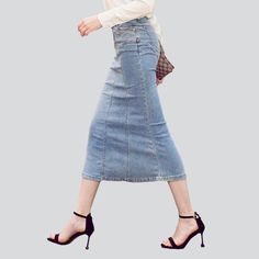 Discover our 2023 Spring-Summer Collection and make a statement with our street-style trumpet denim skirt for women! This high-waist. stretchy skirt features a zipper and button closure. and its bleached finish gives it a unique. edgy look that is sure to turn heads.Why You'll Fall In Love Timeless Style: Channel your inner fashionista and make a bold style statement with this timeless trumpet denim skirt. Flattering Fit: Its high-waisted design and stretchy fabric ensures a perfect fit. making 90s Trends, Stretchy Skirt, Bleached Denim, Jeans Skirt, Denim Skirt Women, Skirt For Women, Edgy Look, Feminine Look, Light Blue Color