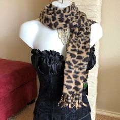 5/$25 Purchase This Item For Price Listed Or Bundle Any 5 Items Marked With A In Title For Only $25. No Shipping Discounts Given On 5 For $25 Items. Brand New Boutique Item Just In! Super Soft Brown Leopard Print Scarf With Fringes. Approx 56” X 9”, Material Is So Soft And Very Comfortable And Easy To Wrap Around Your Neck Or Shoulders. Can Be Worn Many Different Ways. Wear Around Your Waist, Around Your Neck, On Your Shoulders Or Even On Your Head. See Pics For More Details. Other Brands In My Crochet Leopard Print, Leopard Scarf Outfit, Cheetah Scarf, Swag Clothes, Short Scarf, Leopard Print Accessories, 80s Stuff, Trio Halloween Costumes, Mha Characters