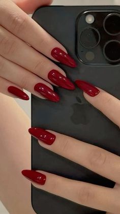 Short Pointy Almond Acrylic Nails, Red Homecoming Nails Acrylic, Red Squoval Acrylic Nails, Siyah Nail Art, Red Nails 2024, Unique Red Nails, Nails 2024 Autumn, Plain Red Nails, Red Almond Acrylic Nails