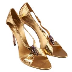 Tom Ford for Gucci Gold Python Sandals. Sizes 8.5 B and 11 B - available. S/S 2004 Collection Amethyst color jeweled snake head. The heel features two inches of rose gold toned bamboo. Heel height - 4.5 inches. New without box. Snake Sandals, Tom Ford For Gucci, Snake Shoes, Century Shoes, Tom Ford Gucci, Snake Boots, Purple Snake, Tom Ford Shoes, Jeweled Shoes