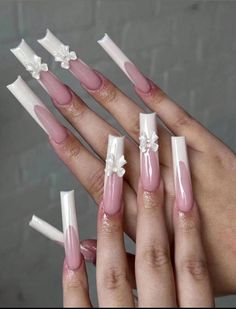 These press on nails are nice for year round Ballerina Acrylic Nails, Fake Nails White, Long Press On Nails, Girly Acrylic Nails, French Tip Acrylic Nails, Long Square Acrylic Nails, Girls Nails, Square Acrylic Nails, Fire Nails