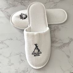 Treat Your Feet Or Your Guests To Adolphus Hotel Spa Slippers! Soft Cotton Terry Fabric. Rubber Soles. One Size Fits Most. Opened Package In Order To Take Photos. New, Never Used! Sandal Hotel, Hotel Slippers, Spa Slippers, Ugg Tasman Slippers, White Slippers, Fur Sandals, Mens Leather Sandals, Studded Flats, Suede Slippers