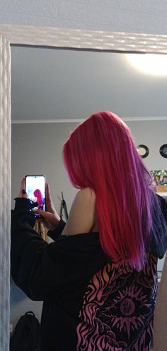 Hot Hair Dye Ideas, Pink And Dark Pink Hair, Hot Pink Hair Outfit Ideas, Pink And Red Hair Color, Hot Pink Hair With Light Pink Highlights, Black N Pink Hair, Dark Hot Pink Hair, Dyed Hair Inspiration Pink, Dark Pink Hair Color Ideas