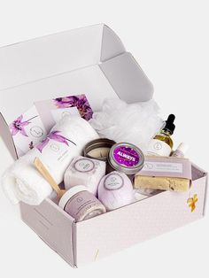 Spa Gift Box, Natural Lavender Bath & Body Relaxing Package for Friend. Lavender Body Oil, Spa Items, Spa Box, Miss You Gifts, Lavender Gifts, Lavender Bath, Spa Gift Box, Natural Bar Soap, Relaxation Gifts