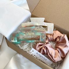 "3-Pack Hair Accessory Gift Set: Rose Gold Collection *Includes 1 Rose Gold Silk Scrunchy + 1 White Mermaid Shell Hair Clip + 1 Blush Mermaid Shell Hair Clip* MORE COLORS AVAILABLE! Please visit our shop or click the link below to see different color sets 💜 👉 https://www.etsy.com/listing/1131116675/ PRODUCT DETAILS 🎁 Pure Silk Scrunchies: https://www.etsy.com/listing/1130963321/ 🎁 Hair Clips: https://www.etsy.com/listing/1116451492/ PRODUCT FEATURES ꕤ Pre-curated Hair Accessory Set (Pack of Mint Green Wallpaper Iphone, Rose Gold Hair Accessories, Hair Tie Accessories, Hair Care Gifts, Mermaid Shell, Silk Scrunchies, Gold Hair Accessories, Hair Gift, Hair Accessories Collection