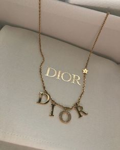 Bracelet Dior, Ig Bio, Dior Necklace, Preppy Jewelry, Jewelry Accessories Ideas