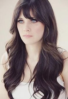 10 Most Popular Hairstyles For College Girls. This is what I want to do with my bangs but I need to be like 30 pounds lighter so face isn't so full. Zooey Deschanel Hair, Zooey Deschanel, Short Hairstyle, Popular Hairstyles, Hair Envy, Hair Dos, About Hair, Gorgeous Hair