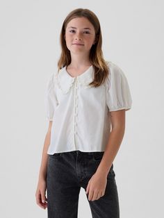 Soft cotton shirt.  Ruffled round collar.  Short puff sleeves.  Button front.  Straight, easy fit.  Hits at the hip. Ruffle Collar Shirt, Summer Job, Ruffle Collar Blouse, Collared Shirts, Curve Jeans, Gender Equality, Support People, Pattern Drafting, Gap Kids