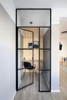 sleek-design-iwd-french-interior-door-with-single-sidelight-square-transom-cifd-in018 French Minimalist Interior, Glass Wall Office, French Minimalist, Tiny Office, Modern Home Offices, Small Home Offices, Glass Office, Office Nook, Small Home Office