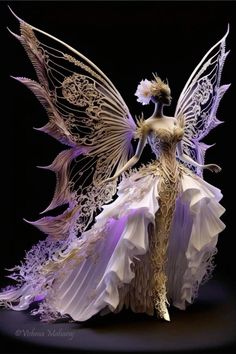 Chaos Outfit Aesthetic, Crazy Dresses Fashion, Fantasy Gowns Queens Fairytale, Fairy Queen Dress, Gown Reference, Fantasy Gowns Warriors, Mystical Dresses, High Fantasy Art, Fluffy Dress