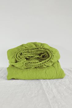 Chartreuse green fitted sheet - True Things Linen Bedsheet, Linen Bed Sheet, Natural Vibes, Linen Bed, Green Duvet, True Things, Chartreuse Green, Nature Friendly, Room Ambiance