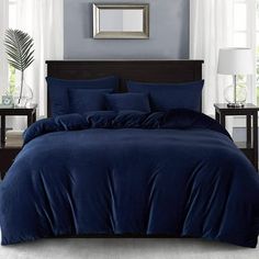 Material: 100% 150 gsm exquisite Velvet fabric, soft and comfortable. The durable velvet flannel fabric is not easy to pilling after frequent wash. With a hidden zipper closure on flannel duvet cover, greatly speed up your bed-making process. Seasons:Winter Style:solid color Color:Navy blue Size: Queen. Navy Blue Comforter, Navy Blue Bedding, Velvet Duvet Cover, Flannel Duvet Cover, Velvet Bedding Sets, Bed Making, Velvet Duvet, Blue Comforter, Flannel Bedding