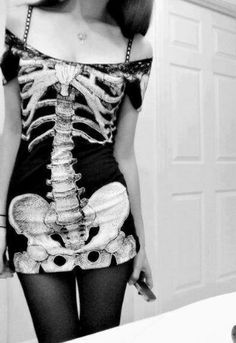 neat Styl Goth, Skeleton Dress, Scene Girl, Diesel Punk, Rocker Girl, Skeleton Costume, Emo Outfits, Psychobilly, Emo Fashion