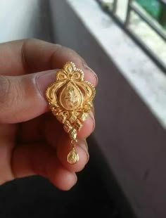 Golden Earrings Indian, Pretty Rings Simple, Gold Pendants For Men, Gold Investment, Simple Necklace Designs, Gold Earrings For Kids, Mangalsutra Chain, Unique Gold Jewelry Designs, Gold Jewels Design