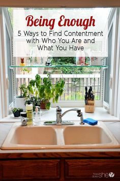 Being Enough - 5 Ways to Find Contentment with Who You Are and What You Have Life Goals List, Live Life Happy, Mom Care, Personal Development Plan, Personal Development Books, Live And Learn, Advice Quotes, Self Care Activities, The Vision