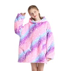 PRICES MAY VARY. Polyester Imported ❤【MULTIFUNCTIONAL BLANKET HOODIE】-- This kids wearable blanket hoodie with the designs of hood, front pocket and sleeves is very comfortable, allowing your kids to stay warm and comfortable while learning at home, watching TV, lounging on sofa, playing game, reading book, and is also convenient for going playground, hiking, outing, kicking the ball, watching a sporting event, climbing mountains, picnics, even going school, while also being durable in all condi Kids Winter Outfits, Oversized Blanket, Oversized Flannel, Blanket Hoodie, Hoodie Oversize, Hoodie Blanket, Wearable Blanket, Sleepwear Robe, Flannel Material