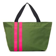 Casual Green Nylon Travel Bag, Green Nylon Travel Bag For Daily Use, Casual Nylon Tote Duffle Bag, Practical Nylon Weekender Bag With Luggage Sleeve, Functional Waterproof Nylon Weekender Bag, Nylon Duffle Bag With Zipper Pocket For Daily Use, Waterproof Nylon Weekender Bag For Travel, Waterproof Nylon Weekender Bag For Everyday Use, Sporty Nylon Travel Bag With Zipper Pocket