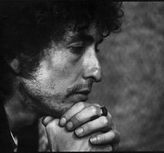 Bob Dylan Jimi Hendrix, Rock Music, Bob Dylan 1975, Bob Dylan Forever Young, Different Points Of View, Music Mix, Bob Dylan, Popular Music, Singer Songwriter