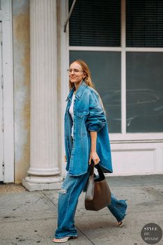 Alexandra Carl Style, Street Style Trends 2023 Spring, Street Style Trends 2023, Denim 2023, Strong Outfit, 2023 Street Style, Fits 2023, Denim Fits