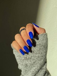 Electric Blue Nails, 80s Nails, Neon Nail Colors, Sapphire Nails, Blue Acrylic Nails, Blue Nail Polish, Blue Nail, Popular Nails, Neon Nails