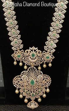 Unique Gold Jewelry Designs, Long Haram, Rani Haar, Black Diamond Necklace, Diamond Pendants Designs, Pendant Sets