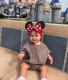 Our Chunky Red Polka Dot Bow Mouse Ear Baby Headband – the ideal companion for your day of whimsical adventures! Designed to add a touch of magic to your ensemble, this delightful accessory features a dazzling 5" traditional red and white polka dot bow attached to 3.25" black sequin mouse ears on a cotton fabric headband. Whether you're headed to a theme park, a costume party, or simply want to infuse a bit of fun into your day, our mouse ear headband is sure to cast a spell on you and everyone Minnie Mouse Costume Diy, Minnie Costume, Disney Ears Hat, Minnie Mouse Birthday Outfit, Disney Ears Headband, Minnie Mouse Costume, Sweet Pictures, Happy Housewife, Minnie Mouse Bow