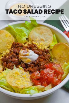 Enjoy a fresh twist with this No Dressing Taco Salad recipe! Packed with seasoned ground beef, crisp lettuce, juicy tomatoes, cheese, and crunchy tortilla chips, this salad is full of flavor without added dressing. Perfect for a lighter, yet satisfying meal, it's a healthy choice that doesn’t compromise on taste. Customize with your favorite toppings and enjoy a quick, refreshing, and flavorful taco-inspired salad everyone will love! Meal For 2, Taco Salad Recipe, Taco Salad Recipes, Refreshing Food, Taco Salad, Appetizer Salads, Work Lunch