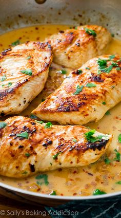 Yum Cilantro Lime Sauce, Lime Sauce, Italian Chicken, Recipes Quick, God Mat, Diet Vegetarian, Skillet Chicken, Idee Pasto Sano, Cilantro Lime