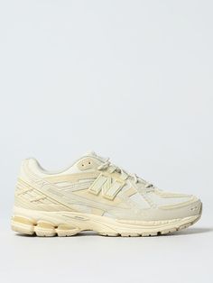 Sneakers NEW BALANCE Men color Beige Sneaker New Balance, Beige Sneakers, New Balance Men, New Balance Sneakers, Italian Fashion Designers, Italian Fashion, Mens Shoes Sneakers, New Balance, Baskets