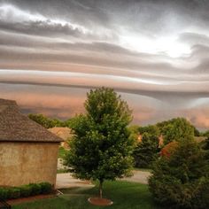 an image of a storm coming in from the sky