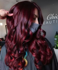 35 Gorgeous Fall Hair Colors for 2021 – The Right Hairstyles Pelo Color Borgoña, Wine Hair Color, Maroon Hair, Fall Hair Color Trends, Hair Done