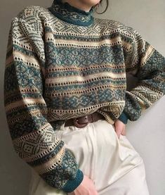 Pretty Sweater, Striped Knit Sweater, Mode Crochet, Knitted Long Sleeve, Everyday Fashion Outfits, Outfit Inspo Fall, Knitting Inspiration, Dream Clothes, Striped Knit