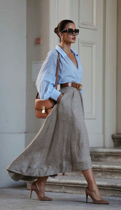 How To Style Formal Shirts Women, Pastel Dress Outfit Casual, Modest Looks For Women, Simple And Chic Outfits, Elegant Outfit For Work, High Fashion Women Outfit Ideas, High Value Woman Style Classy, New Fashion Trends Dresses, Classy Outfits Skirts