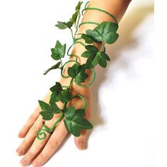 Poison ivy arm cuff slave bracelet green fairy arm cuff whimsical... ❤ liked on Polyvore featuring jewelry, bracelets, arm cuff jewelry, green bangles and green jewelry Poison Ivy Kostüm, Fairy Arm Cuff, Forest Fairy Costume, Ivy Costume, Poison Ivy Cosplay, Diy Nature, Poison Ivy Costumes, Diy Kostüm