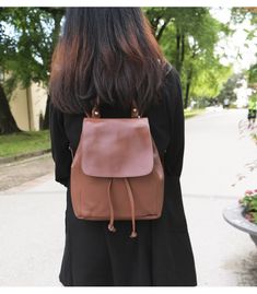 rucksäcke damen Cool Backpacks, Leather Items, Handbag Backpack, Hand Bag, Womens Backpack, Italian Leather