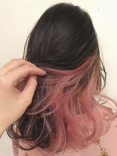 アレンジが楽しくなるフレンチガーリーなインナーカラー：L007040951｜ブロック(bloc)のヘアカタログ｜ホットペッパービューティー