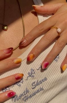 Calling all my fall girlies! OK, I know there is a battle taking place on social media right now. On one side we have the girls clinging on to the final days of summer and on the other side, we have the girls who are already pining for fall [early fall nails, spetember nail ideas, fall nails 2024, fall transition nail colors, short fall nails, fall almond nails ideas, fall nail color, fall nail inspo, fall nail ideas, cute nails for fall, fall nail designs, cute fall nails, fall nail colors] Summer Nails Nail Polish, Colorful Minimalist Nails, Short Almond Gel X Nail Designs Summer, Natural Length Nail Designs, Colorful Nail Designs Summer, Spain Summer Nails, Nail Art Vacation, Nail Inspo On Natural Nails, Funky Natural Nails