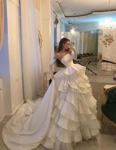 Long Wedding Gown, Italy Pics, Gown With Ruffles, Louis Patridge, Long Gown For Wedding, Baju Kahwin, Gaun Fashion, 파티 드레스, Wedding Aesthetic