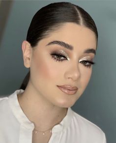 Makeup Inspiration Glam, Makeup Soft Glam, Soft Glam Look, Golden Eye Makeup, Black Smokey Eye Makeup, Angel Makeup, Makeup Soft, Fall Makeup Looks