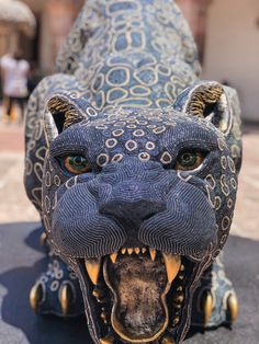 P Mexican Modern Decor, Jaguar Sculpture, Latin Art, Egyptian Style, Everyday Art, Animal Sculpture, Outdoor Decor Backyard, Learn Art