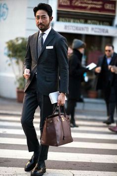 Gentleman Guide, Fifties Style, Power Moves, Milan Street Style, Look Formal, Best Dressed Man, Street Style 2017, Mens Fashion Week, Slim Fit Suits